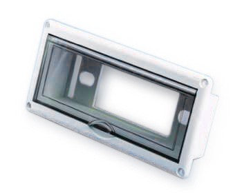 Radioeinbauschacht spritzwassergeschützt hochklappbar DIN und SAE kompatibel.