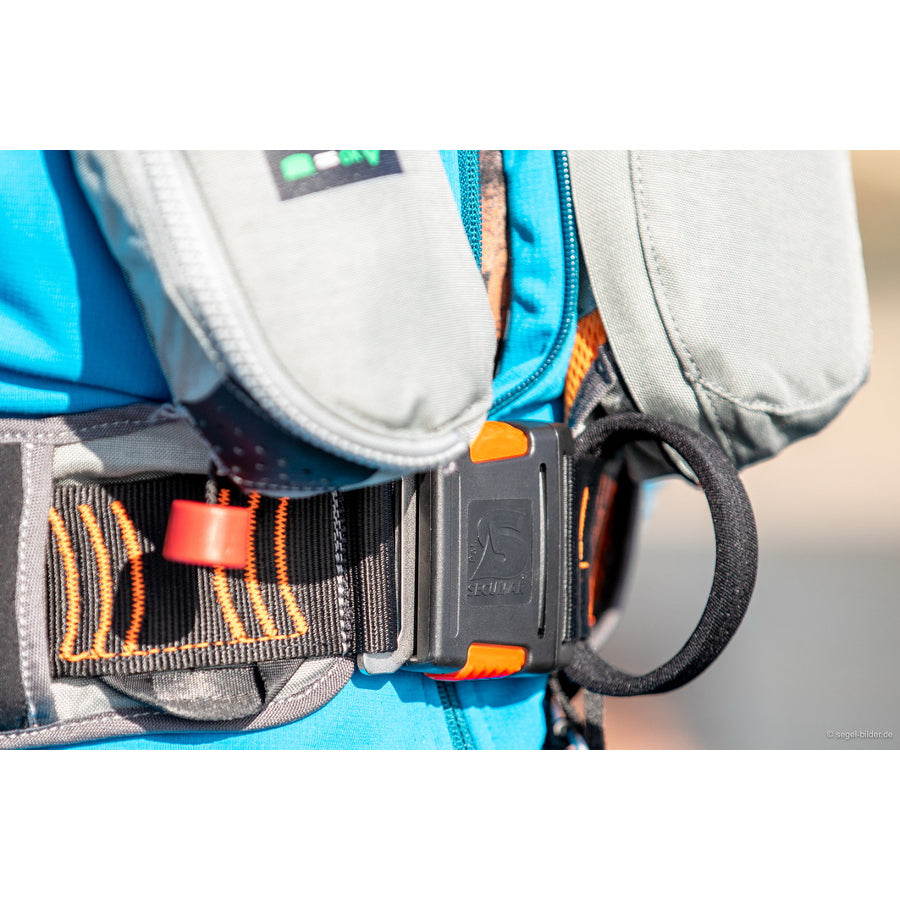 SECUMAR SURVIVAL 220 Rettungsweste 150N, automatisch aufblasbar, mit Harness & Textil-D-Ring, Winglet-Schwimmkörper, Schrittgurt, Spraycap, für Erwachsene ab 50 kg, grau