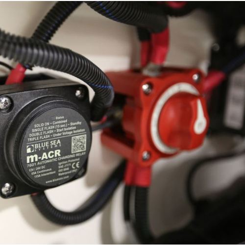 Blue Sea Batterie-Management-Kit 65A, Dual Circuit Plus™ Add-A-Batterie-System, automatische Umschaltung & effiziente Ladung