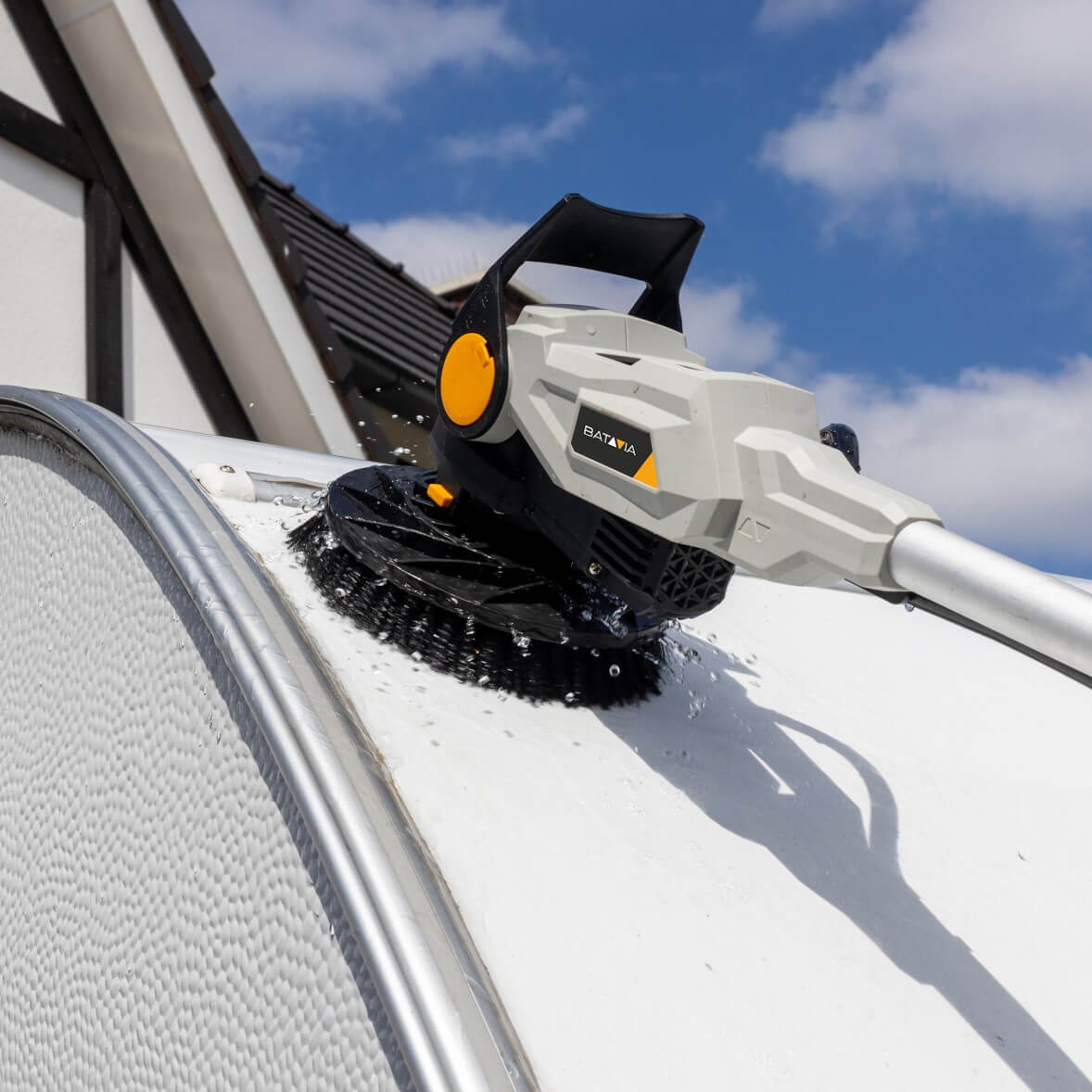 Twinbrush® Akku-Reinigungsbürste Nautic 18V - Set mit Akku und Ladegerät