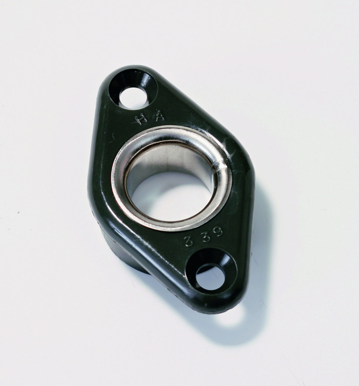 Deck feedthrough oval nylon with stainless steel reinforcement, feedthrough plate, durable and robust - 6 - 13 mm