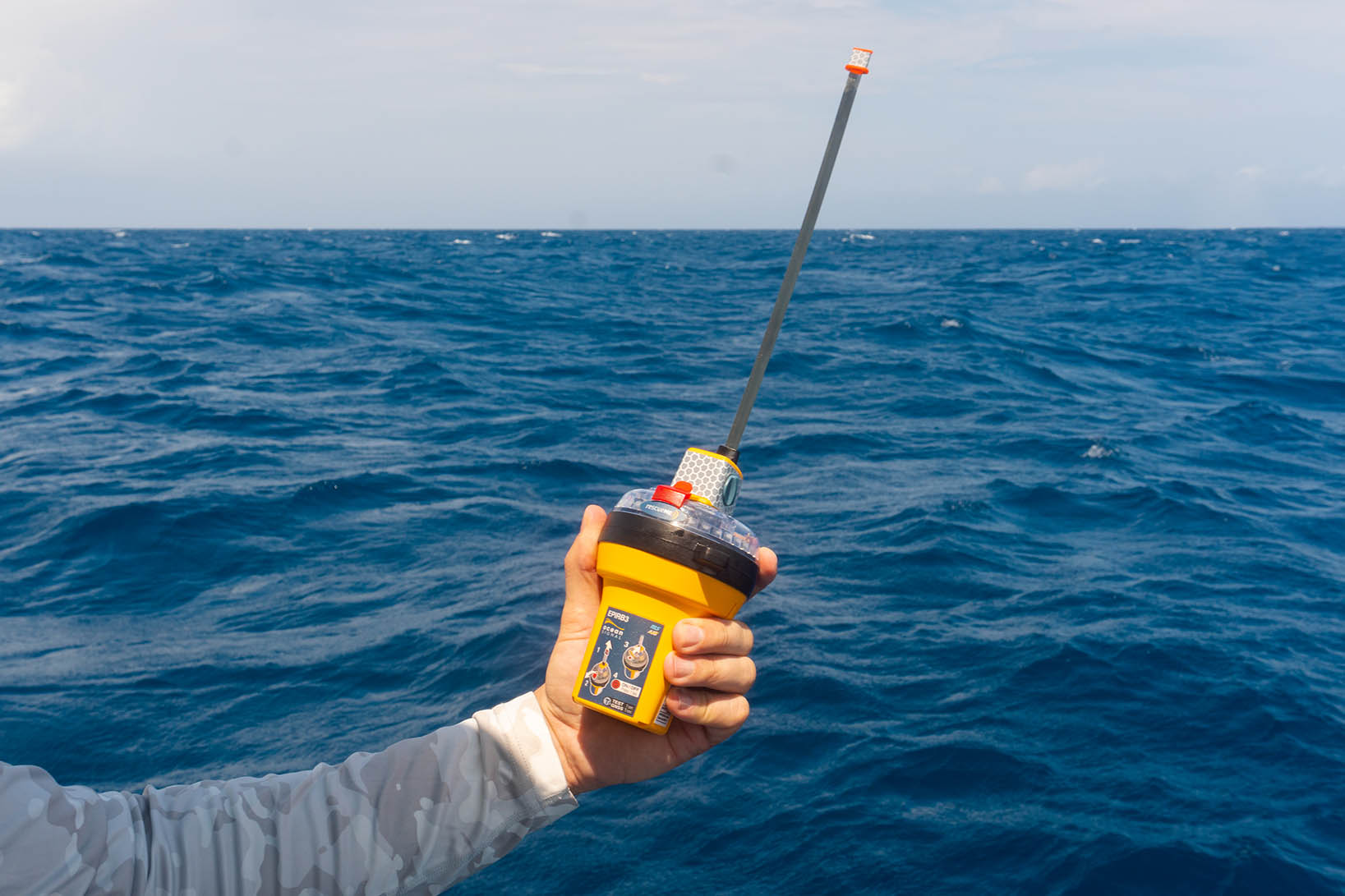 Ocean Signal rescueME EPIRB3, mit GPS, AIS, RLS & NFC